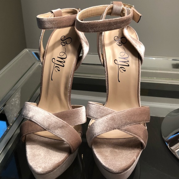So Me Champagne Velvet heels - Picture 3 of 5